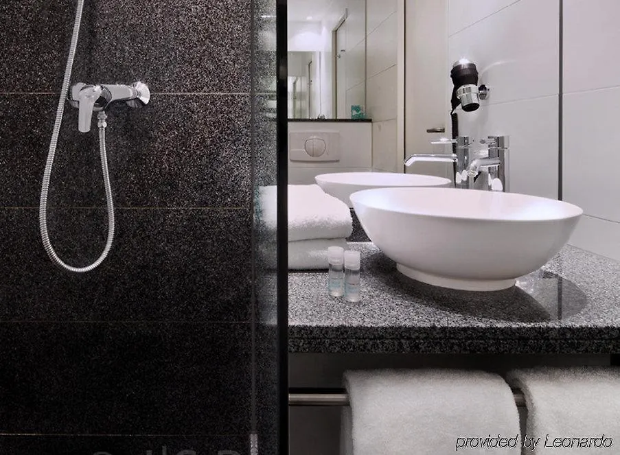 *** Hotel Motel One Muenchen-East Side Duitsland