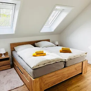 etagen-wohnung-nahe-flughafen-hamburg.hamburg-hotels-de.com/