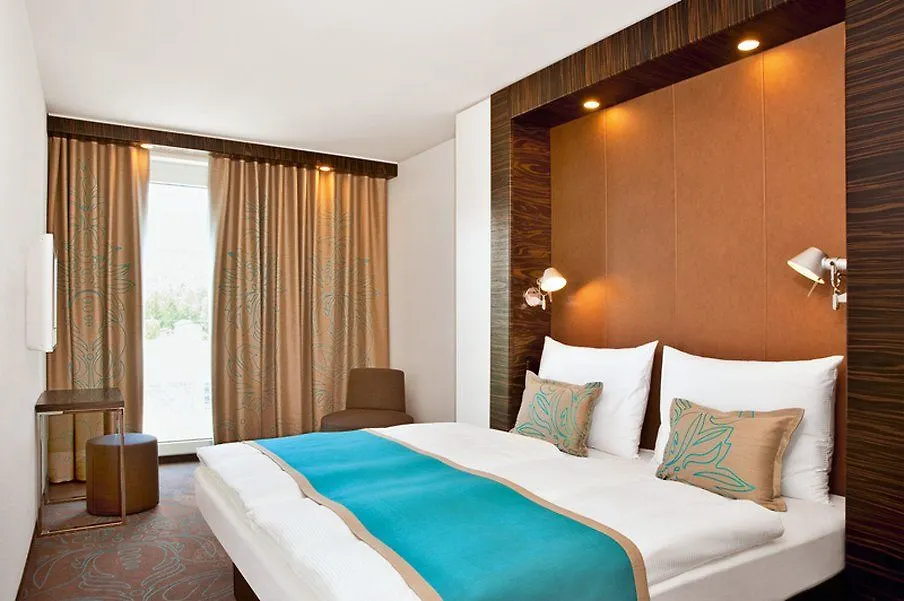 Motel One Muenchen-East Side 3*, Munich